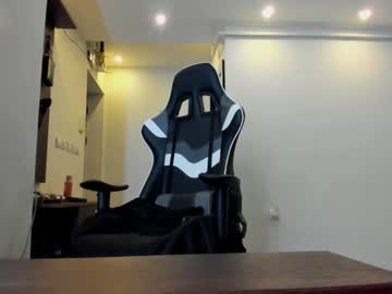 Live Feet Fetish Performer Mistresskenda, 24 yrs - Ted's Cam Directory