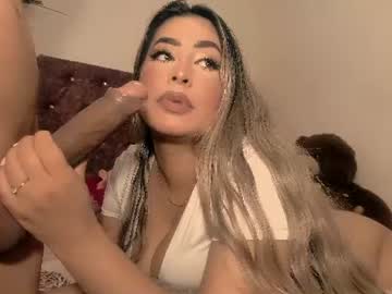 Molly And Paul live cam preview — HD — deepthroat — age 26