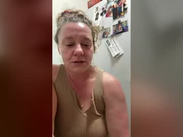Mommyedgecamp live cam preview — milf — age 43