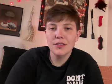 Mostlyylesbian live cam preview — HD — lesbian — age 0