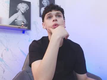 Live cam boy Mykelcano, 19 yrs – Hot Male Cams