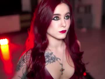 Live Feet Fetish Performer Nelle_, 20 yrs - Ted's Cam Directory