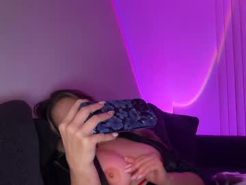 Live cam boy Nicolelovesyou444 – Hot Male Cams