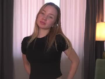 Nyan Kitty live cam preview — HD — blonde — age 18