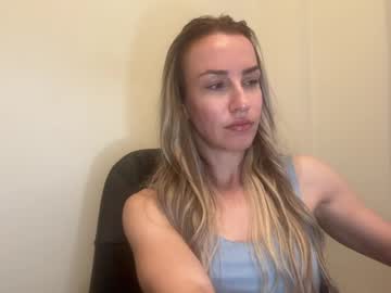 Live Milf Nyxelia_, 33 yrs – Hot Milf Cams