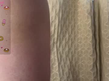 Live Feet Fetish Performer Olivia_meow_, 19 yrs - Ted's Cam Directory