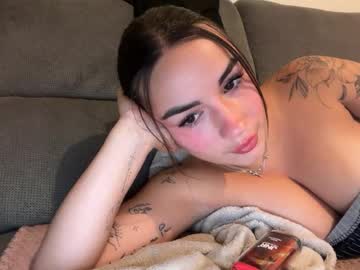 Pichiew1 live cam preview — french — age 21