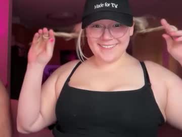 Live cam boy Piggyrose, 34 yrs – Hot Couples Cams