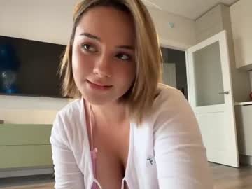 Pleasant Fun live cam preview — live — HD — blonde — age 0