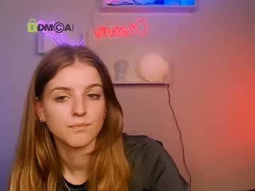 Prettyamyy live cam preview — HD — shy — age 19