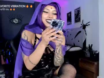 Live Feet Fetish Performer Ravenwitch_, 23 yrs - Ted's Cam Directory