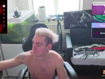 Live cam boy Rayzel31 – Hot Male Cams