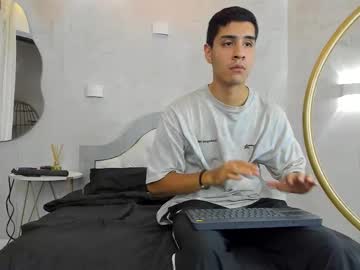 Live Feet Fetish Performer Samantha_and_bastian, 19 yrs - Ted's Cam Directory