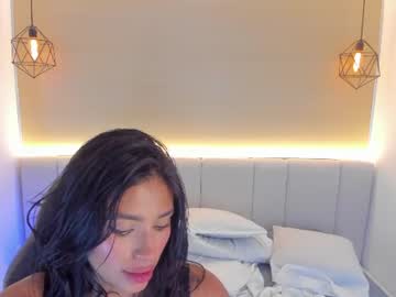 Taylorfoxxy live cam preview — HD — bigass — age 31