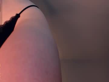 Live Cams Tessiekhanponaphan, 18 yrs - Chaturbate Live