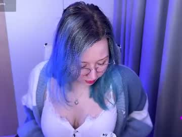 Theblue Moonie live cam preview — HD — curvy — age 27