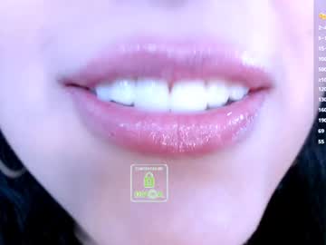 Thegirlonthecouch live cam profile photo — live — HD — pvt — age 99 — ?