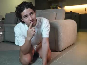 Live cam boy Theohawke_, 19 yrs – Hot Male Cams