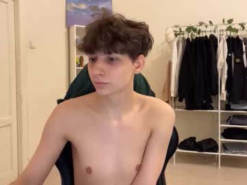 Live cam boy Thomas617826, 19 yrs – Hot Male Cams