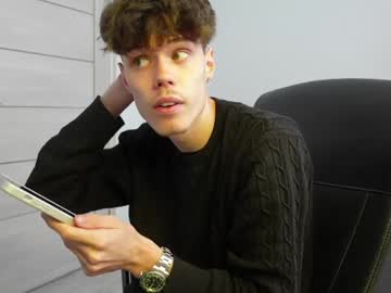 Top Male Cam: thomas_brons