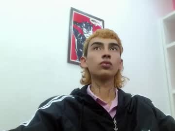 Live Feet Fetish Performer Ttimy_x_boy, 19 yrs - Ted's Cam Directory