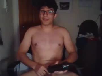 Live cam boy Uncutlddilldoanything, 20 yrs – Hot Male Cams