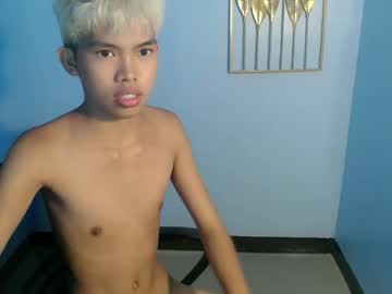 Live cam boy Urcumjp, 19 yrs – Hot Male Cams