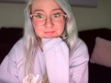 Live Cams Vanillapuddingpie, 22 yrs - Chaturbate Live