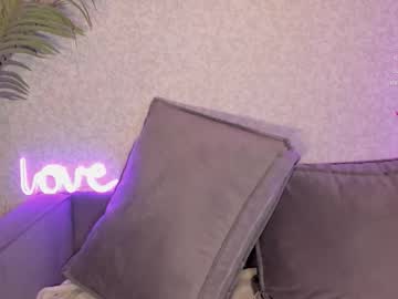 Live cam boy Violet____h, 25 yrs – Hot Male Cams