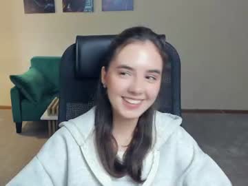 Vivian Lili live cam preview — HD — new — age 18