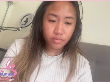 Vivibunnyxo live cam preview — HD — asian — age 28