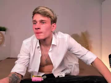 Live cam boy Volan_starts, 19 yrs – Hot Male Cams