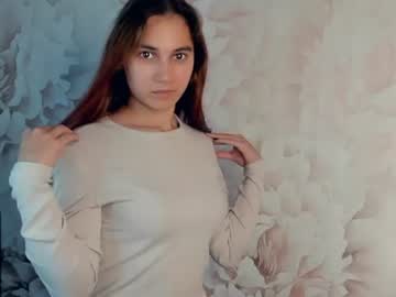 Yvettecotillo live cam preview — HD — new — age 19